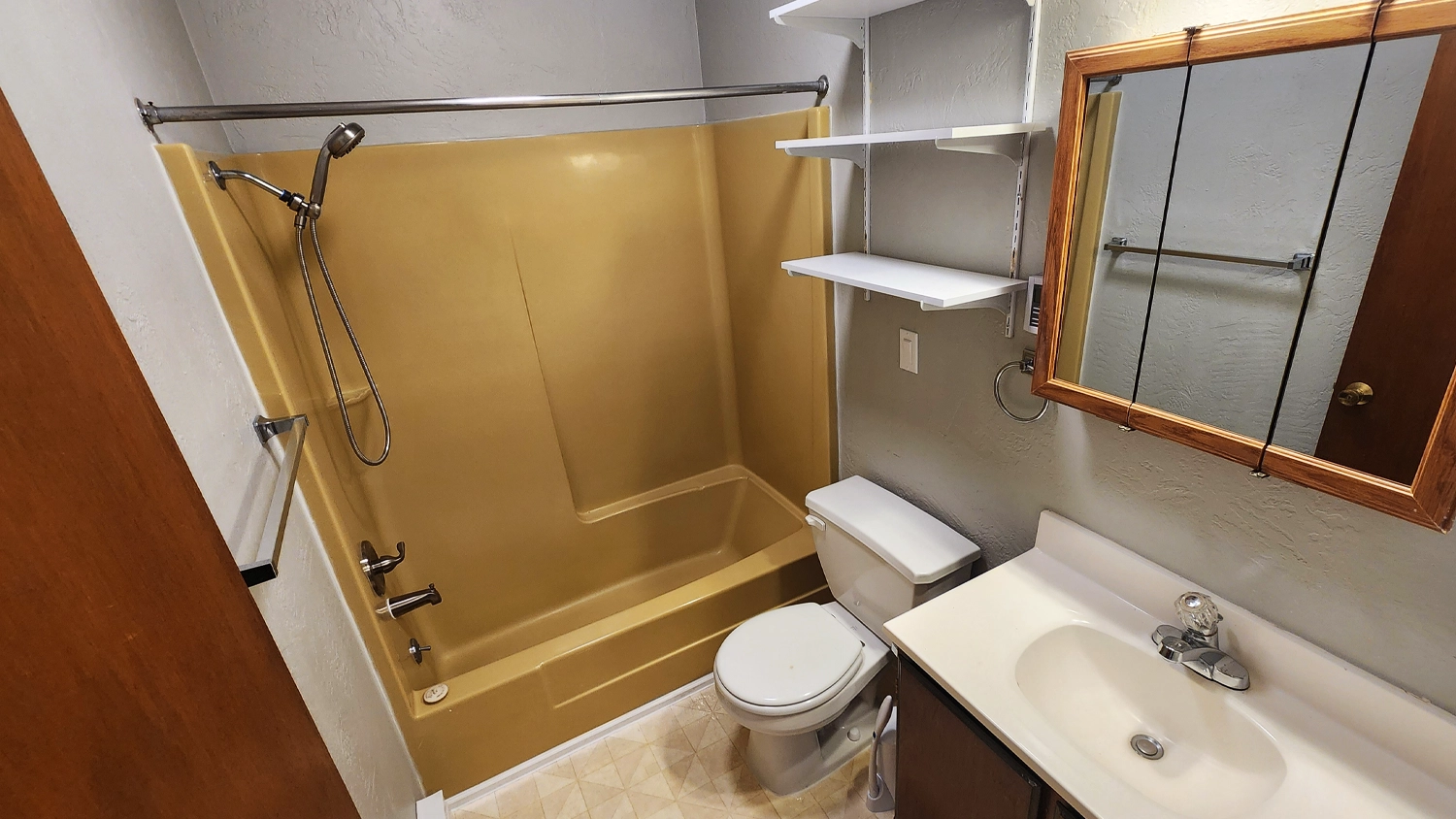 Interior photo 10